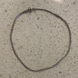 Beautiful authentic Pandora necklace